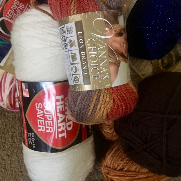 Knitting yarn 🧶 SOLD... SOLD... SOLD - Picture 2 of 5